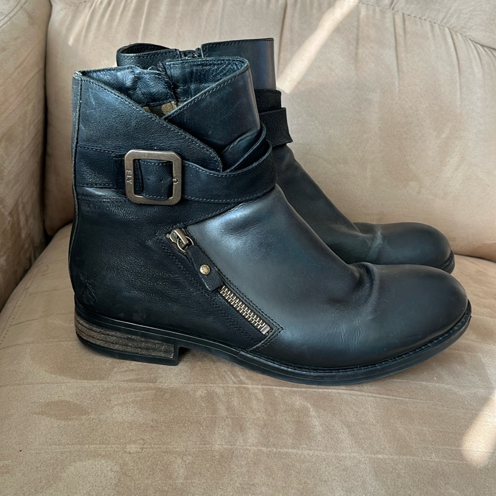 Fly London black leather boots 41 - Picture 1 of 7